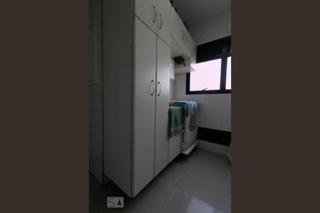 Apartamento à venda com 130m², 3 quartos e 3 vagasÁrea de Serviço - Armários