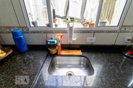 Casa de condomínio para alugar com 77m², 2 quartos e 2 vagasCozinha - Pia