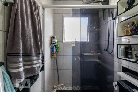 Casa de condomínio para alugar com 77m², 2 quartos e 2 vagasBanheiro