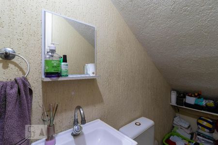 Casa de condomínio para alugar com 77m², 2 quartos e 2 vagasLavabo