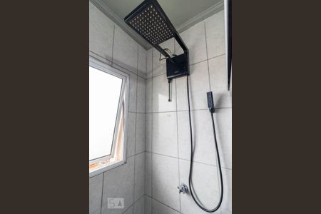 Casa de condomínio para alugar com 77m², 2 quartos e 2 vagasBanheiro - Chuveiro Elétrico