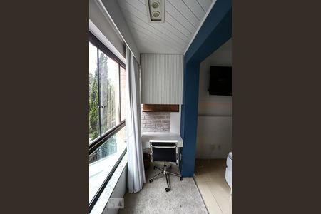 Apartamento à venda com 130m², 3 quartos e 3 vagas Apartamento à venda com 130m², 3 quartos e 3 vagassuíte sacada