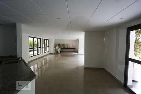 Apartamento à venda com 130m², 3 quartos e 3 vagas Apartamento à venda com 130m², 3 quartos e 3 vagasÁrea comum - Salão de festas