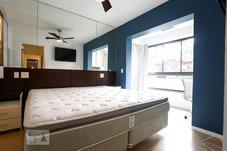 Apartamento à venda com 130m², 3 quartos e 3 vagas Apartamento à venda com 130m², 3 quartos e 3 vagassuíte