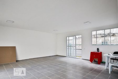 Apartamento para alugar com 42m², 2 quartos e sem vaga Apartamento para alugar com 42m², 2 quartos e sem vagaÁrea comum - Salão de festas