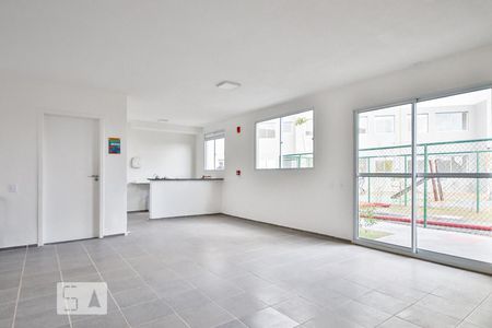 Apartamento para alugar com 42m², 2 quartos e sem vaga Apartamento para alugar com 42m², 2 quartos e sem vagaÁrea comum - Salão de festas