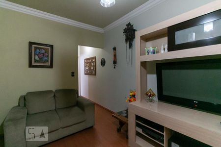 Sala de casa para alugar com 4 quartos, 184m² em Vila Campestre, São Paulo