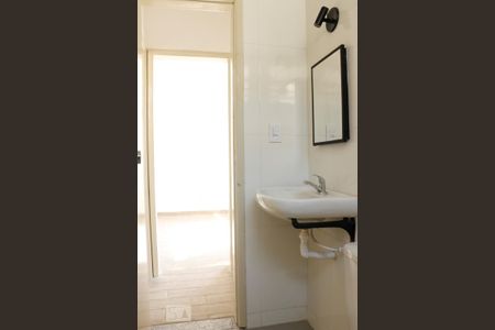 Apartamento para alugar com 43m², 2 quartos e sem vagaBanheiro