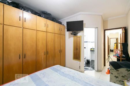 Casa à venda com 138m², 3 quartos e 2 vagasSuíte