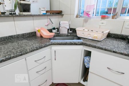 Casa à venda com 138m², 3 quartos e 2 vagasCozinha