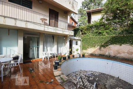 Casa à venda com 421m², 7 quartos e 6 vagasPiscina
