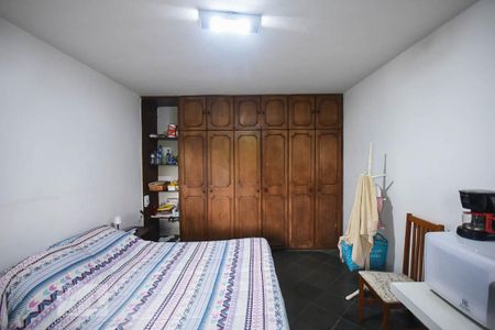 Casa à venda com 421m², 7 quartos e 6 vagasSuíte