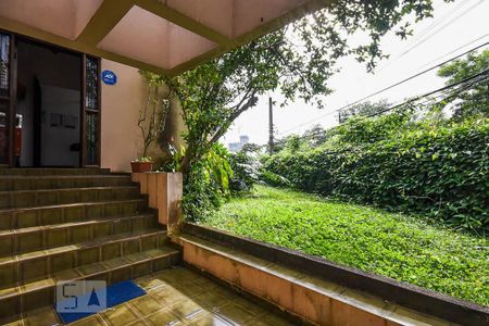 Casa à venda com 421m², 7 quartos e 6 vagasEntrada