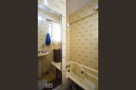 Casa à venda com 421m², 7 quartos e 6 vagasBanheiro suíte