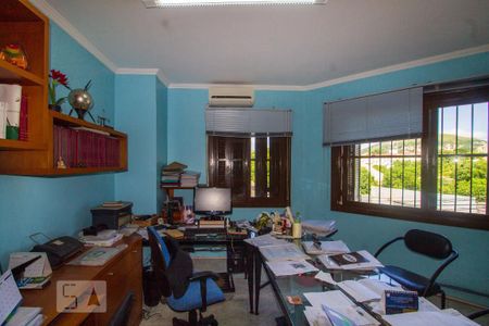 Casa para alugar com 350m², 4 quartos e 2 vagasEscritório 2