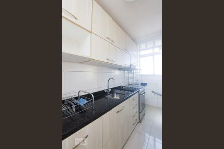 Apartamento à venda com 55m², 2 quartos e 2 vagasCOZINHA