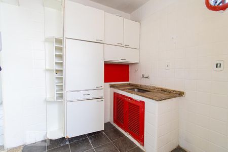 Cozinha de apartamento para alugar com 2 quartos, 70m² em Bela Vista, São Paulo