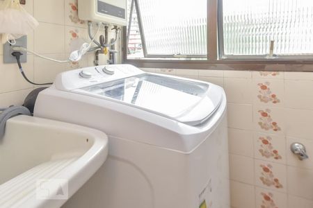 Apartamento para alugar com 65m², 2 quartos e 1 vagaÁrea de Serviço