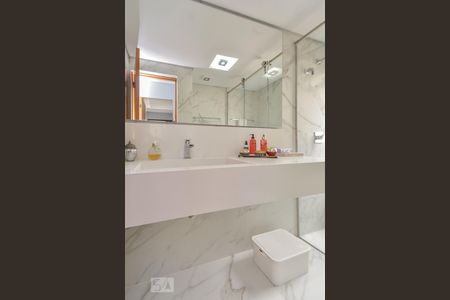 Apartamento para alugar com 65m², 2 quartos e 1 vagaBanheiro