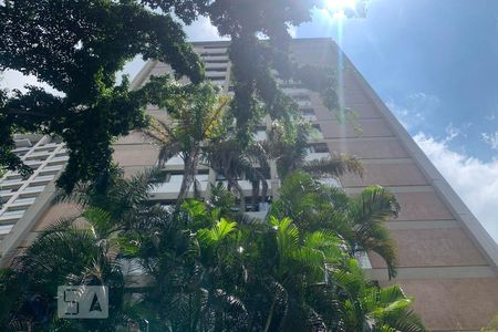 Apartamento para alugar com 65m², 2 quartos e 1 vagaFachada do Prédio