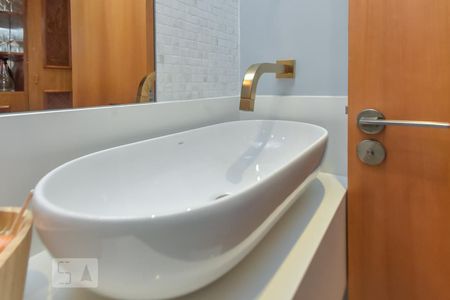 Apartamento para alugar com 65m², 2 quartos e 1 vagaLavabo