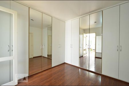 Casa à venda com 3 quartos, 750m² em Planalto Paulista, São Paulo