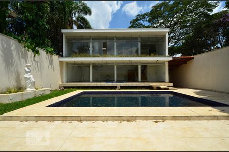 Casa à venda com 750m², 3 quartos e 5 vagasÁrea Externa