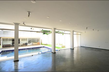 Casa à venda com 750m², 3 quartos e 5 vagasSalão de Festas