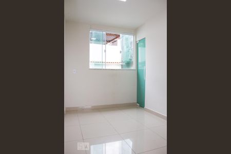 Casa para alugar com 76m², 2 quartos e sem vagaSala - Continuação