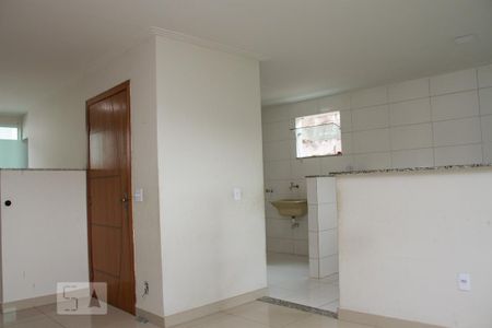 Casa para alugar com 76m², 2 quartos e sem vagaSala