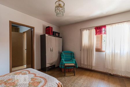 Casa à venda com 288m², 3 quartos e 4 vagas Casa à venda com 288m², 3 quartos e 4 vagasQuarto 2 suite