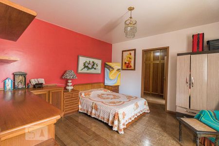 Casa à venda com 288m², 3 quartos e 4 vagas Casa à venda com 288m², 3 quartos e 4 vagasQuarto 2 suite