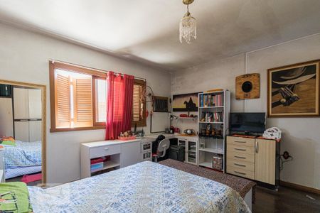 Casa à venda com 288m², 3 quartos e 4 vagas Casa à venda com 288m², 3 quartos e 4 vagasQuarto 1 suite