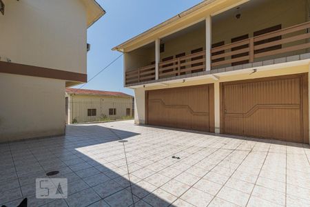 Casa à venda com 288m², 3 quartos e 4 vagas Casa à venda com 288m², 3 quartos e 4 vagasQuintal