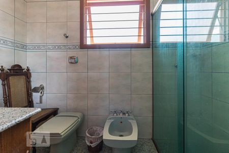 Casa à venda com 288m², 3 quartos e 4 vagas Casa à venda com 288m², 3 quartos e 4 vagasBanheiro da Suíte 2