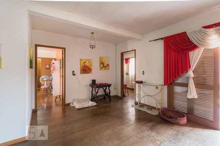 Casa à venda com 288m², 3 quartos e 4 vagas Casa à venda com 288m², 3 quartos e 4 vagasSala de Estar