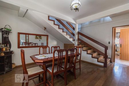 Sala de casa à venda com 3 quartos, 288m² em Jardim Floresta, Porto Alegre