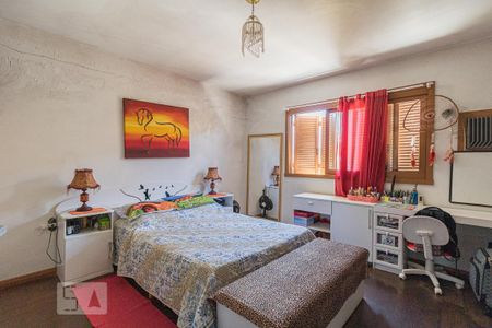 Casa à venda com 288m², 3 quartos e 4 vagas Casa à venda com 288m², 3 quartos e 4 vagasQuarto 1 suite