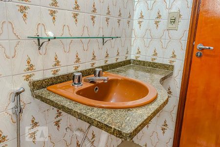 Apartamento para alugar com 98m², 3 quartos e 1 vagaDetalhe Banheiro