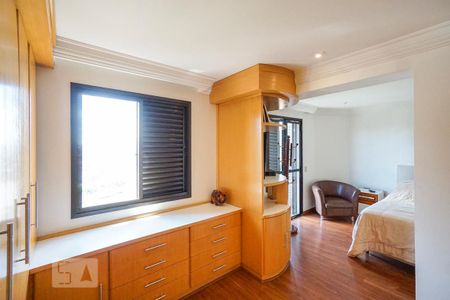 Apartamento à venda com 170m², 3 quartos e 3 vagasCloset da suíte 02