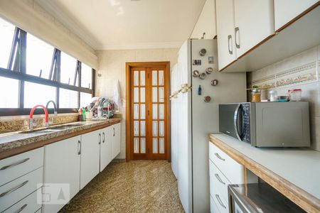 Apartamento à venda com 170m², 3 quartos e 3 vagasCozinha