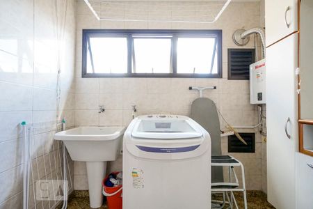 Apartamento à venda com 170m², 3 quartos e 3 vagasÁrea de serviço