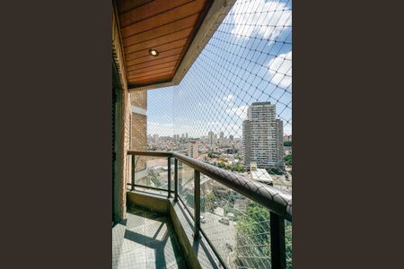 Apartamento à venda com 170m², 3 quartos e 3 vagasVaranda da suíte 02