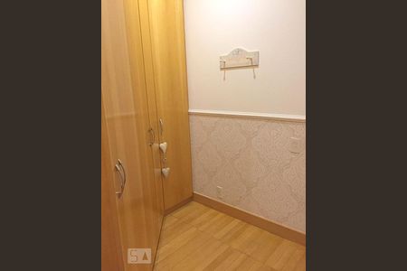 Apartamento à venda com 440m², 4 quartos e 5 vagas Apartamento à venda com 440m², 4 quartos e 5 vagasQuarto