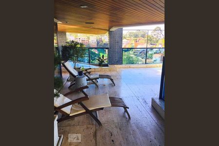 Apartamento à venda com 440m², 4 quartos e 5 vagas Apartamento à venda com 440m², 4 quartos e 5 vagasVaranda