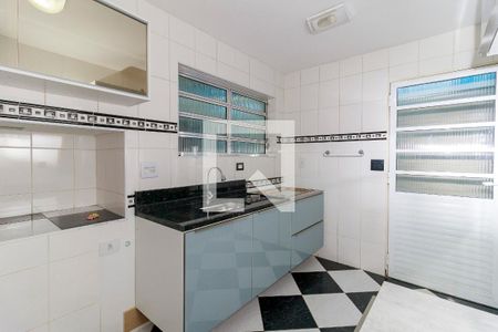 Casa para alugar com 105m², 2 quartos e 2 vagasCozinha