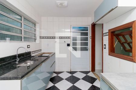 Casa para alugar com 105m², 2 quartos e 2 vagasCozinha
