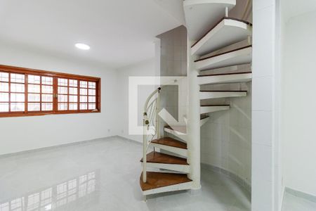 Sala de casa para alugar com 2 quartos, 105m² em Jardim Santo Amaro, São Paulo
