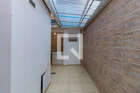 Casa para alugar com 105m², 2 quartos e 2 vagasQuintal