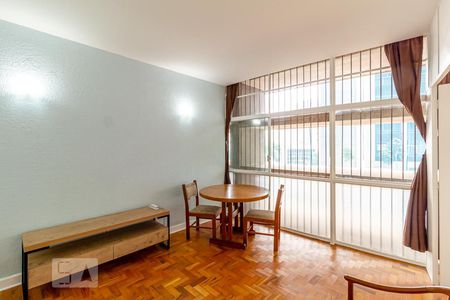 Sala de apartamento para alugar com 1 quarto, 43m² em República, São Paulo